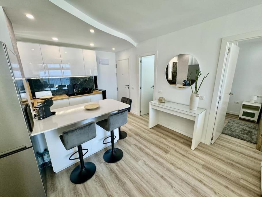 Amazing Apartment In Las Americas Плая де лас Америкас Екстериор снимка
